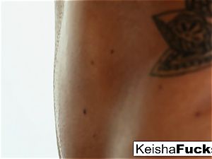 super red-hot Keisha Grey teases and humps